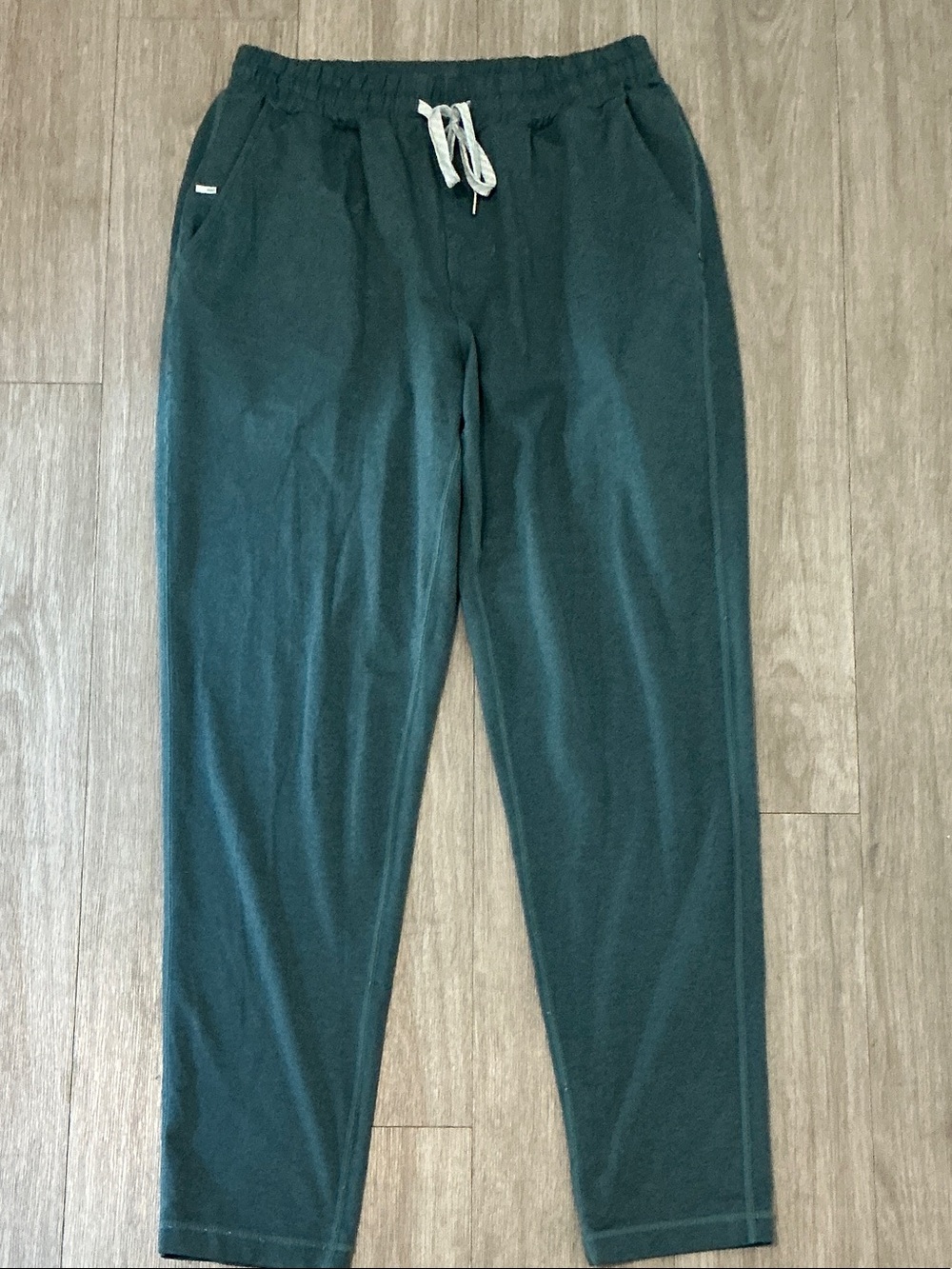 Vuori Men's Joggers in Deep Teal Green